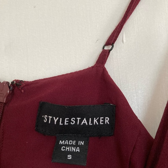 Red/maroon spaghetti strap jumpsuit with ribbon tie in front - Picture 4 of 5